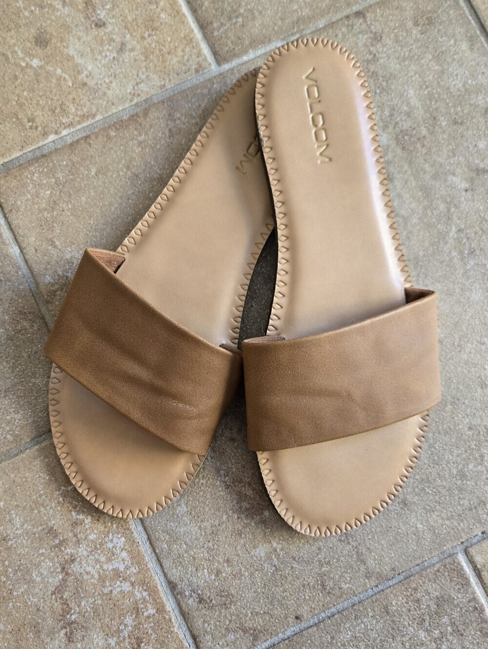 Volcom Women's Simple Slides Tan Sandals Size 8.5